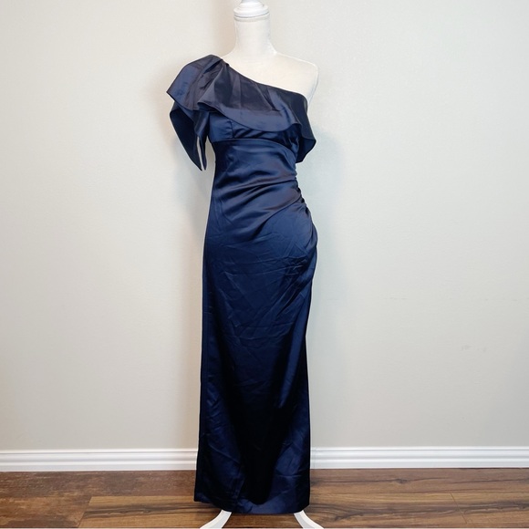 Xscape Dresses & Skirts - Xscape One Shoulder Ruched Side Slit Fitted Gown Size 6